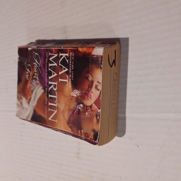 $4 Add-on "Heart of Fire" by Kat Martin - Paperback Book - Picture 6 of 10